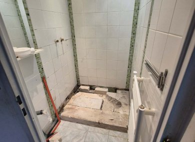 Avant - Réfection douche suite à dégâts des eaux - BCV Thermique